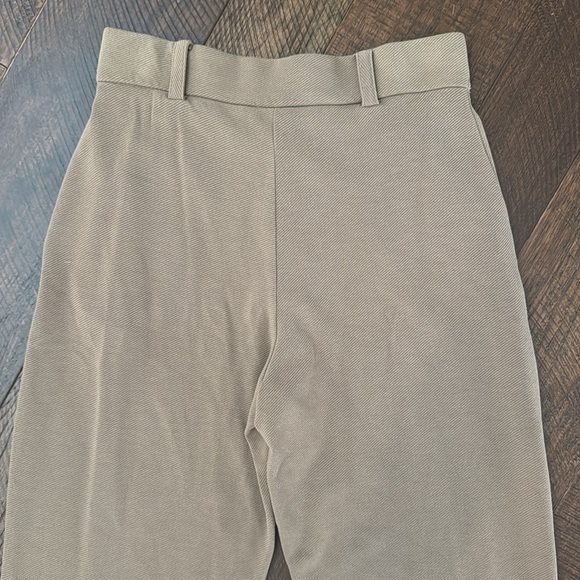 Lune Active Essential Pants in Tan - Picture 10 of 10